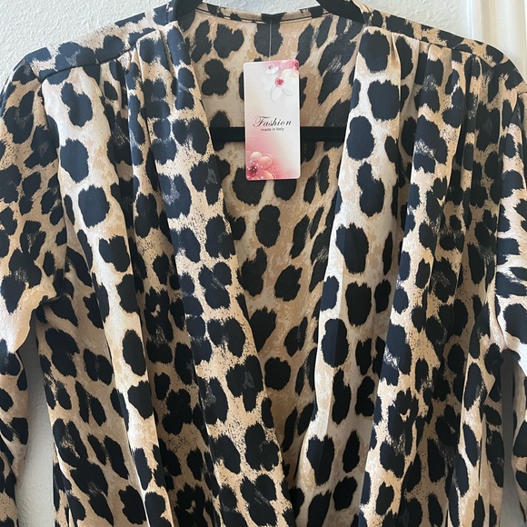 Leopard print body suit size M - Picture 1 of 4